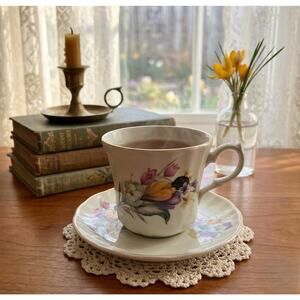 Vintage Tulip & Crocus Floral Porcelain Teacup Saucer Set Scalloped Gold Trim